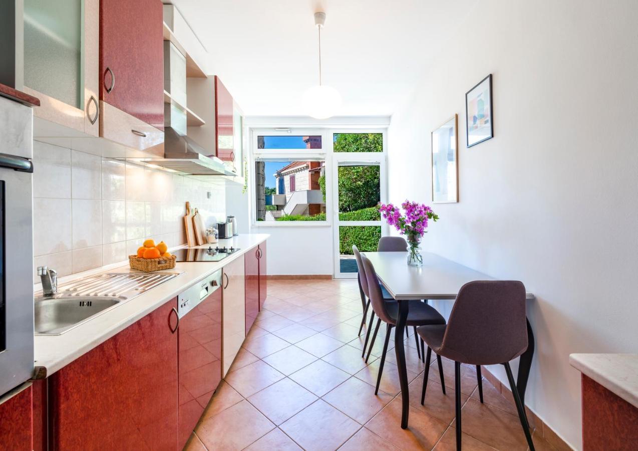 Apartment Ellanna Mlini